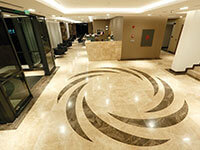 Esteworld Altunizade Hastanesi Giriş Lobi